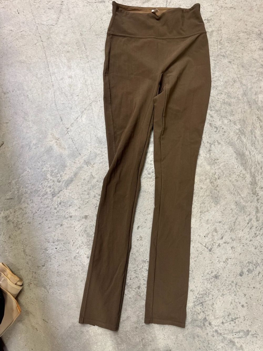 SPANX - Starr - LIKE NEW Leggings - Size Small - High Waisted Olive/Khaki Color